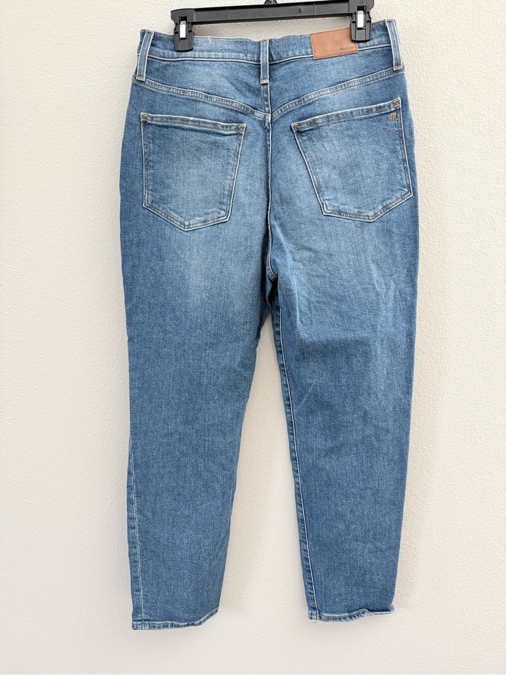 Madewell Light Blue Mom Jean with Knee Distress 29 - Picture 3 of 7